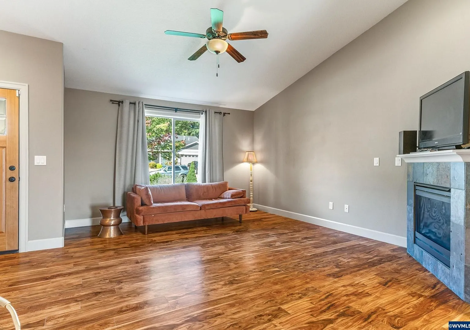 Beautiful 3-bedroom, 2-bathroom Home Located In The Charming City of Salem! — Photo 2