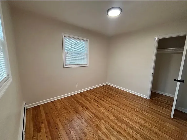 9 Anthony Ln — Photo 3