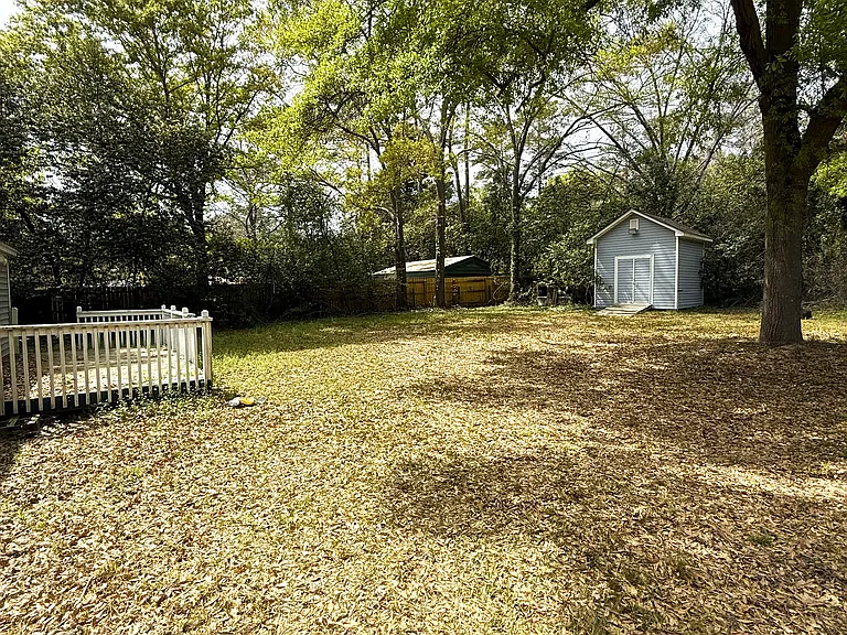 1309 Cambill St — Photo 12