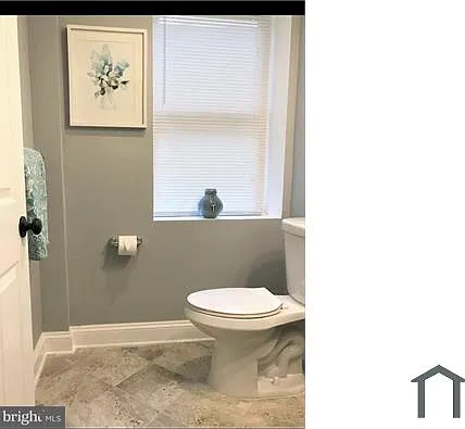 3 bed, 2300 sqft, $2,200 — Photo 3