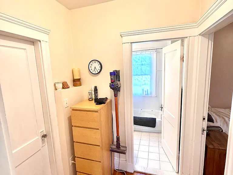 55 Gilbert St — Photo 27