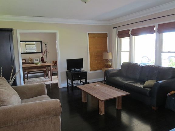 4th image of 472 Mar Vista Dr
