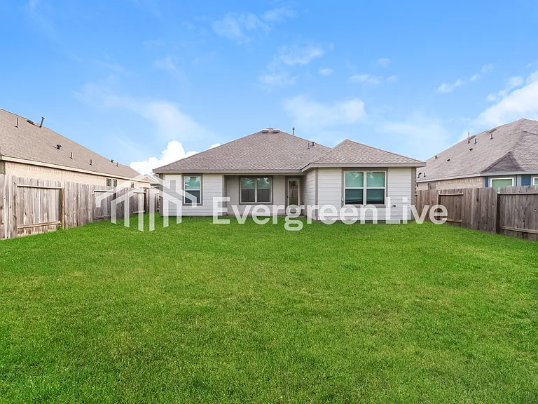 114 Southern Red Oak Ln — Photo 15