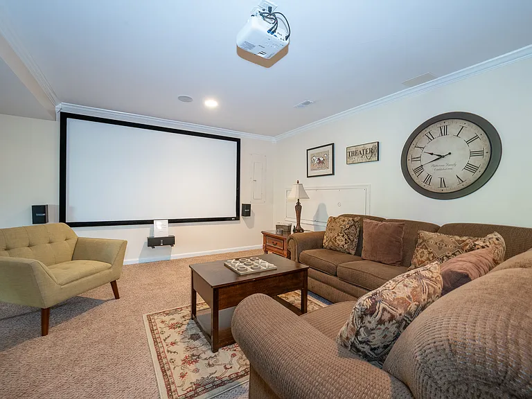 903 Maplewood Dr — Photo 12