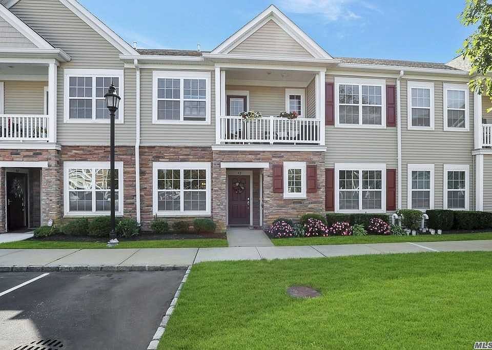1st image of 43 Southampton Dr #43
