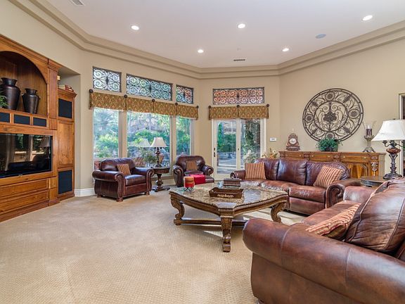 5th image of 15397 Rock Creek Ln