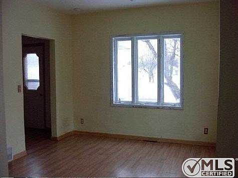5th image of 1018 W Hughitt St