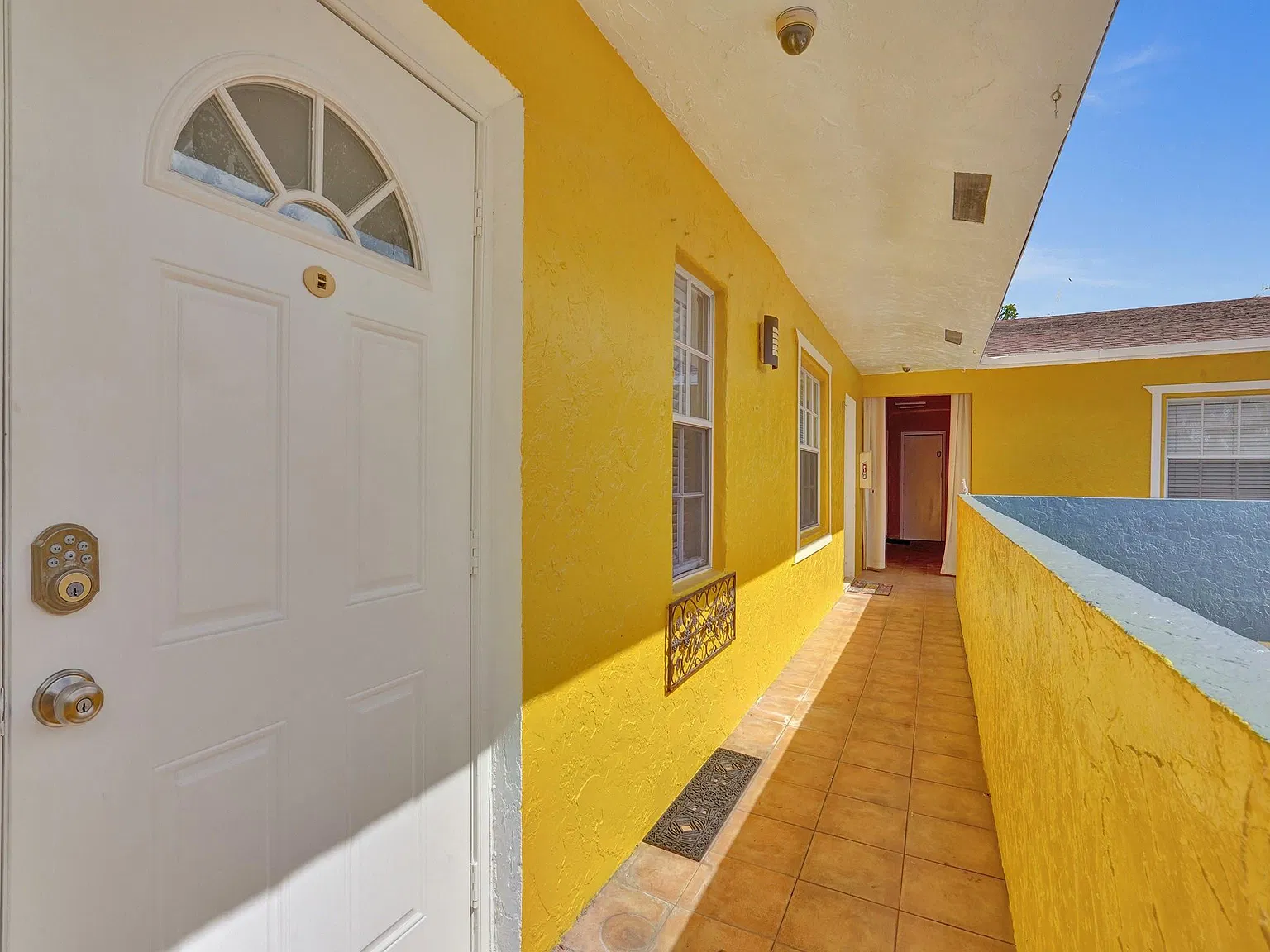 2 bed, 1.0 bath, 709 sqft, $1,850 — Photo 4