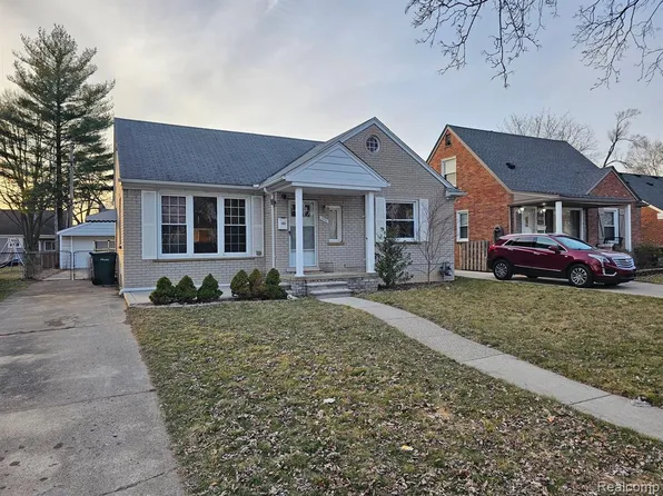 1501 N Silvery Ln, Dearborn, MI 48128