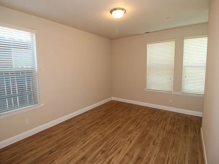 1838 E Green Sage Ave — Photo 5