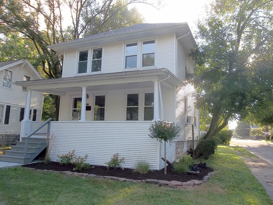 1st image of 938 Sumner St
