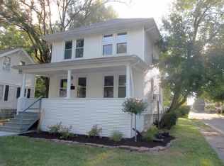938 Sumner St, Carlinville, IL 62626