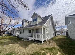 106 10th St APT B, Belgrade, MT 59714