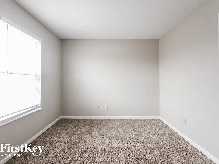1927 Glendora Dr — Photo 10