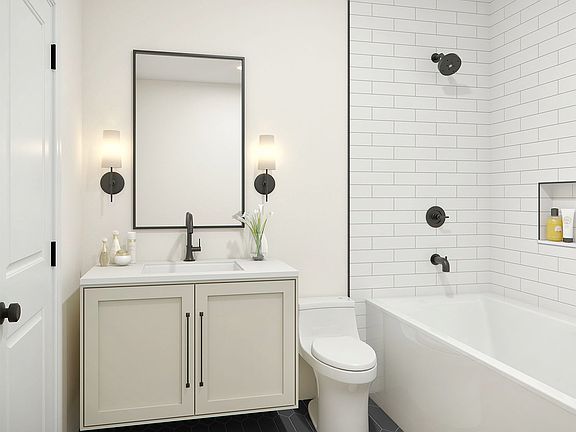 5th image of 2224 N Sawyer Ave #2