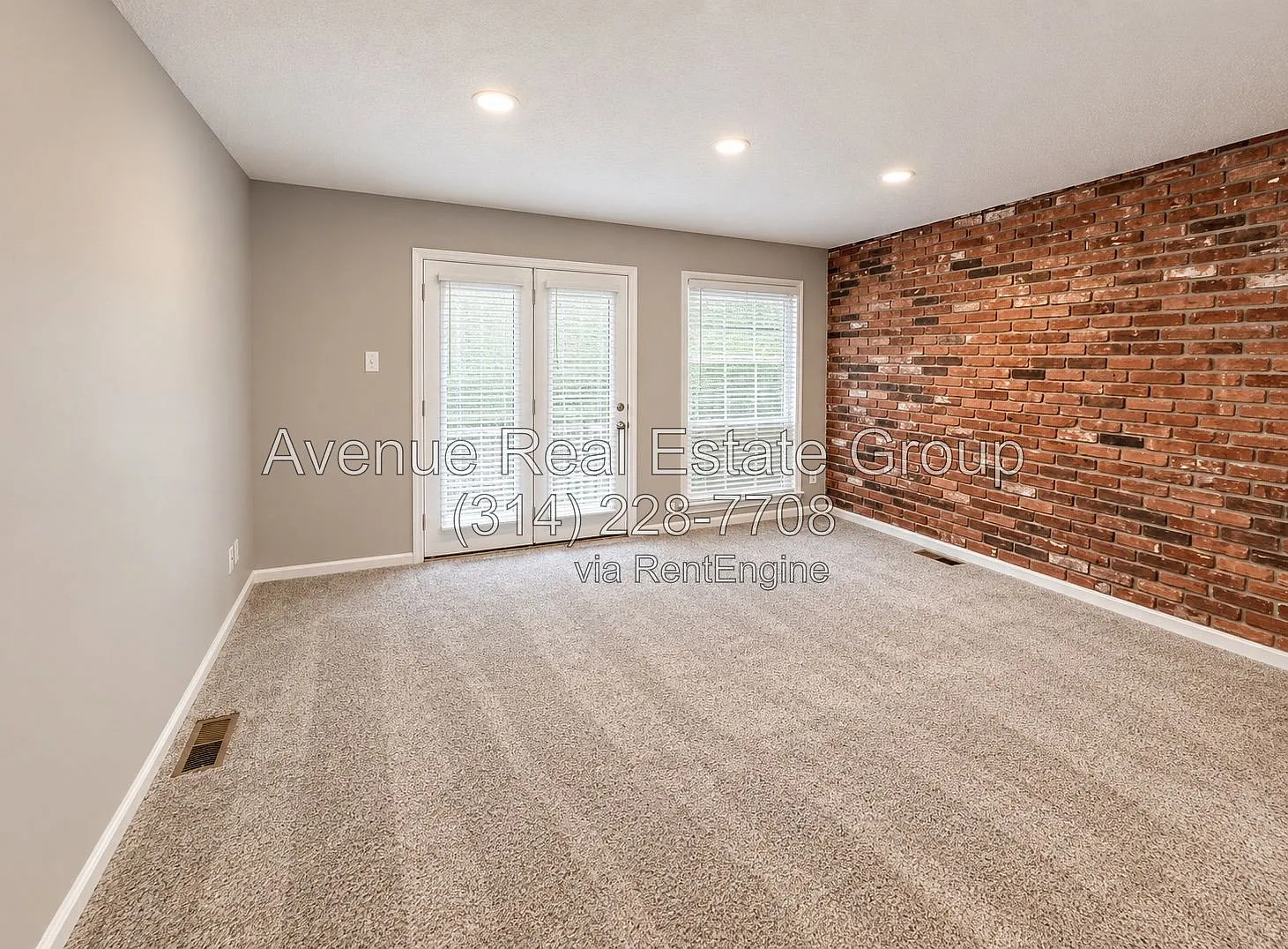 2 bed, 1.5 bath, 882 sqft, $1,600 — Photo 4