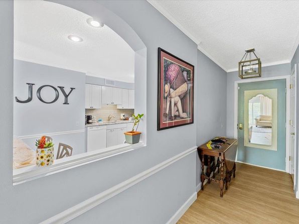 450 W Adams Ave APT 16, Saint Louis, MO 63122