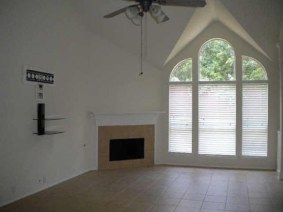 5th image of 3909 Mulberry Dr