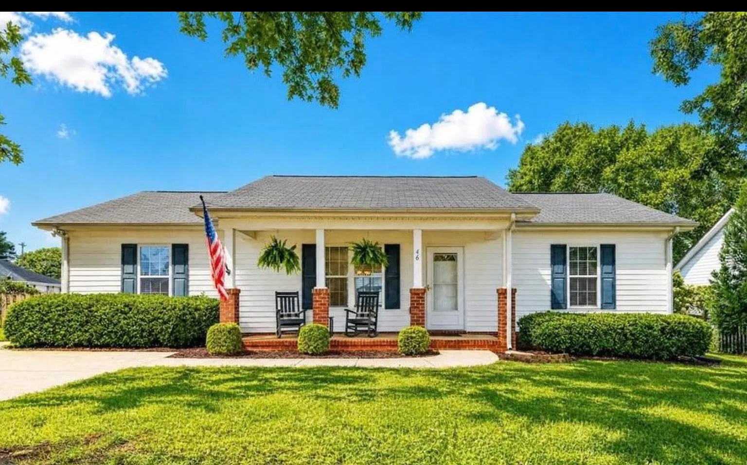 3 bed, 1272 sqft, $2,150 — Photo 1