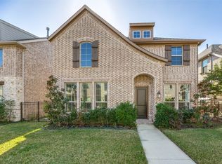456 Renaissance Ln, Irving, TX 75060