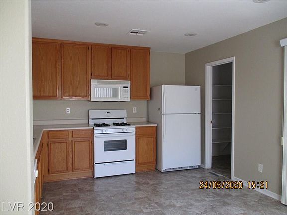 5th image of 11249 Falesco Ave