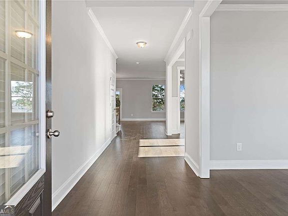 3rd image of 3925 Cordano Ln