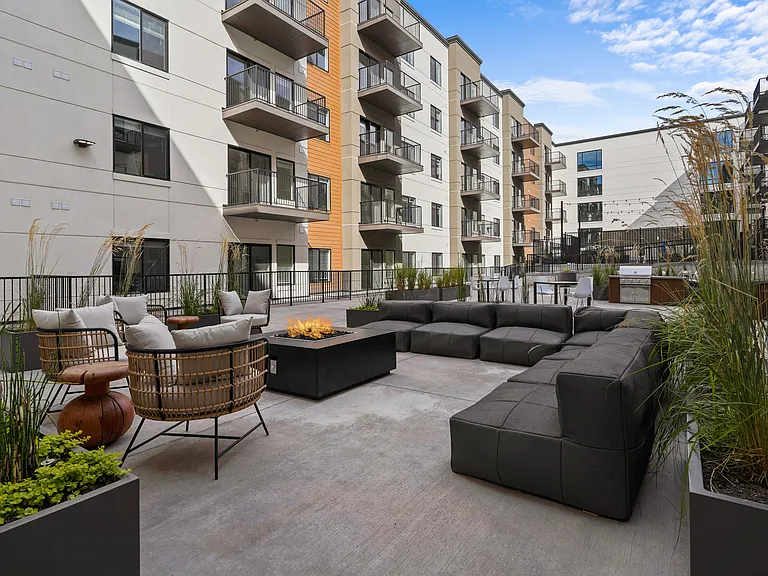Decker Station Apartments — Photo 14