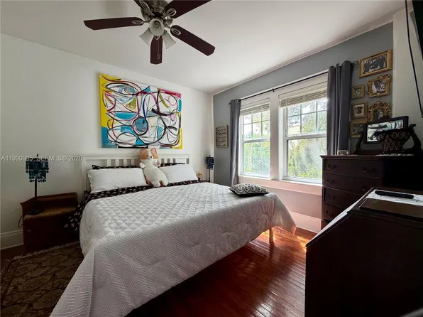 536 14th St APT 205, Miami Beach, FL 33139