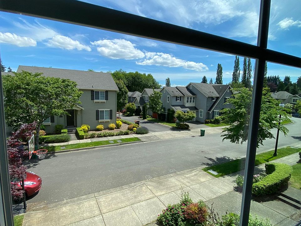 1st image of 11019 180th Pl NE