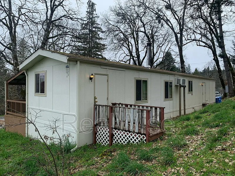 2 bed, 1.0 bath, 910 sqft, $1,595 — Photo 3