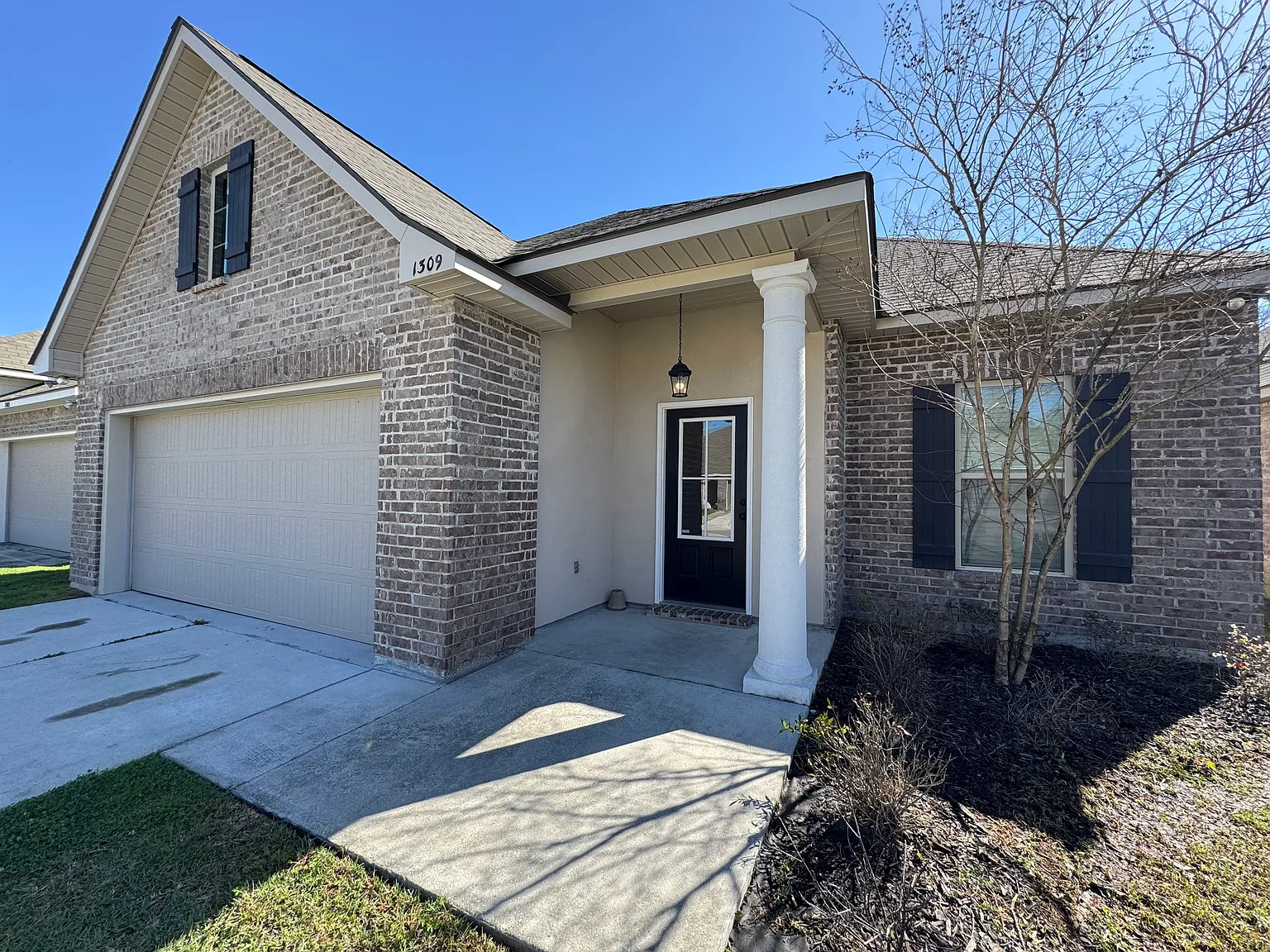 3 bed, 1629 sqft, $2,300 — Photo 3