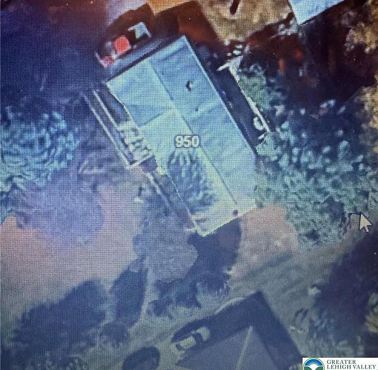 1st image of 950 Koch Rd