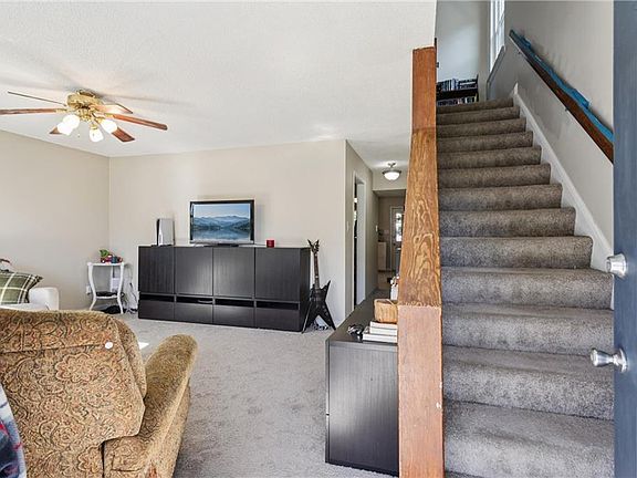 5th image of 168 Woodland Rd