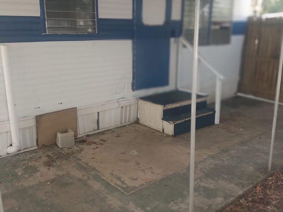 1st image of 820 Red Oak Ave Unit 3