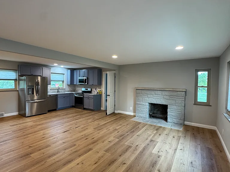 488 Frogtown Rd — Photo 4