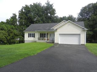 25 Albin Rd, Carmel, NY 10512