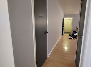 14643 Karlov Ave #B, Midlothian, IL 60445