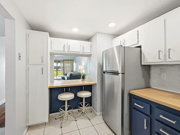 2181 W Woolbright Rd #N106 — Photo 6