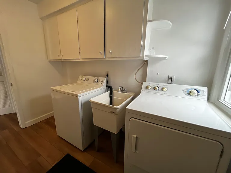28070 Brentwood St — Photo 18