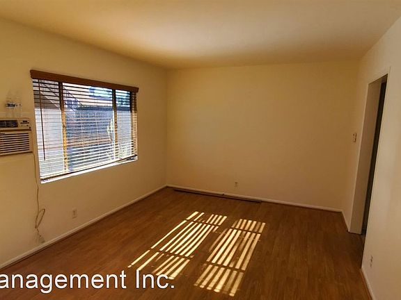 2nd image of 7611 N Hollywood Way Unit B