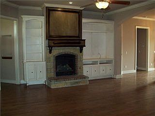 4th image of 16424 Grace Ann Ct
