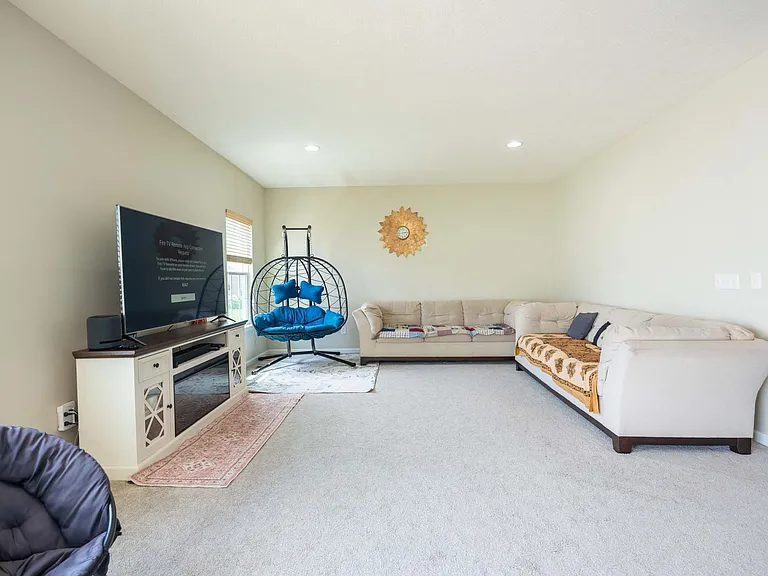 6106 Brandon Dr — Photo 7