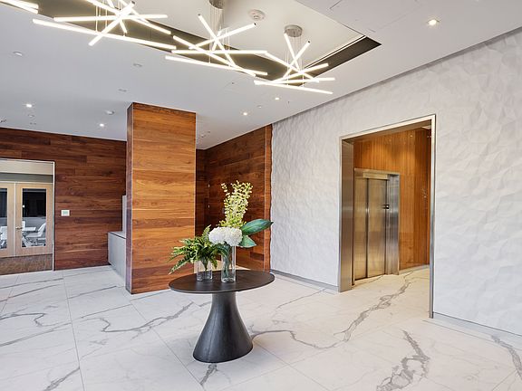 5th image of 555 Fulton St #404