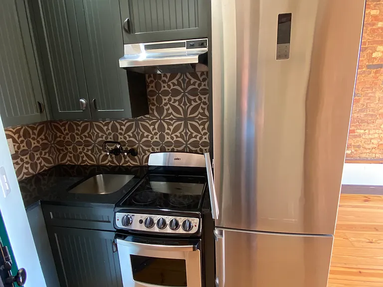 1467 Bedford Ave #3B — Photo 3