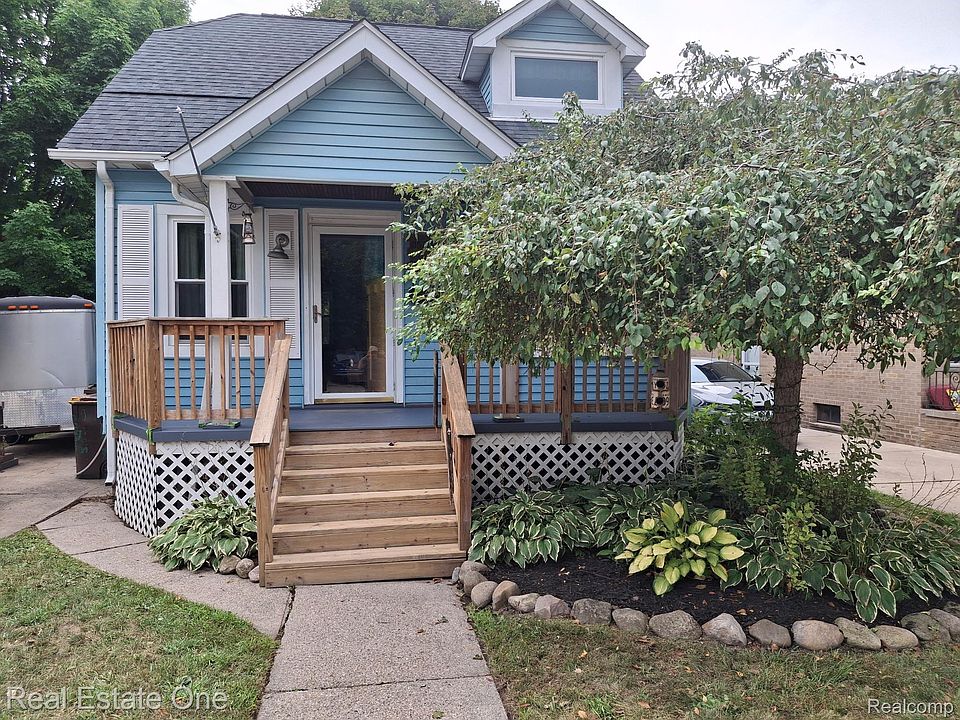 1st image of 35331 Elm St