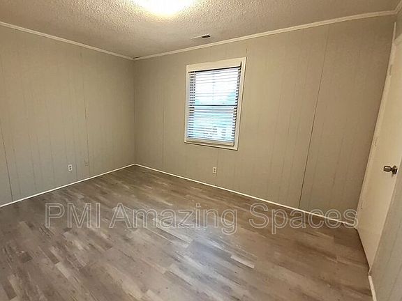 5th image of 113 W College St APT A