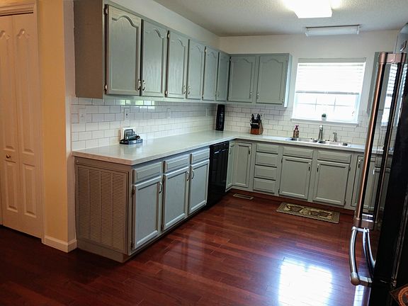 5th image of 143 Hollow View Dr SE