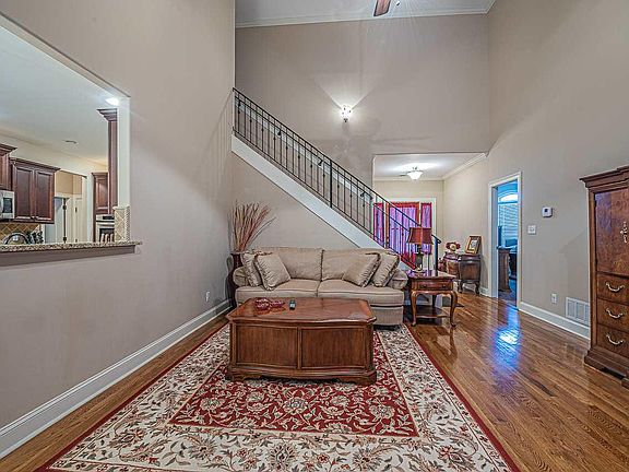 5th image of 30 Meadow Trail Ln