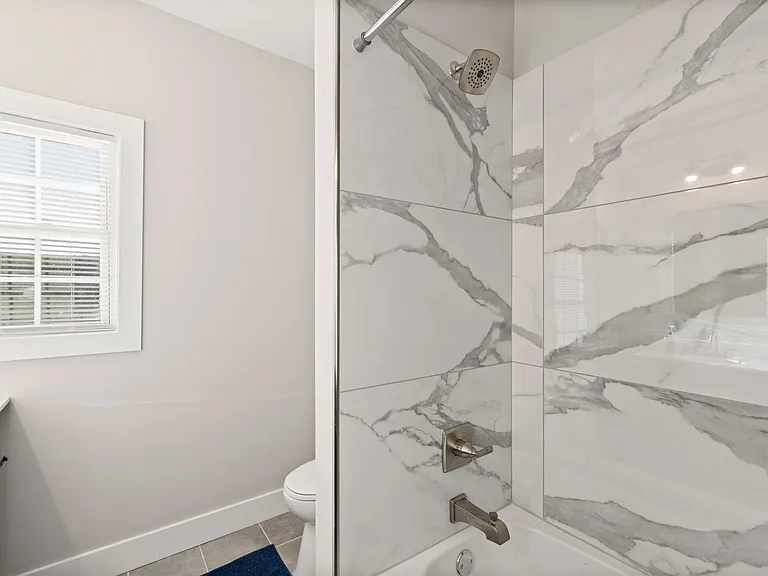 1690 Donald Lee Hollowell Pkwy NW — Photo 20