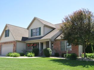 8 Freeman Dr, Rossville, IN 46065